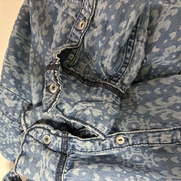 Holding Horses Button Down Top - Picture 4 of 7